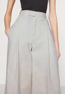 Board Shorts - Shorts - Parchment -ESPRIT || ONLY || Wal G Sales Store 0144f0991ef549dd817c9c94e3eb174c