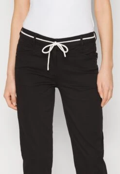 Tom Tailor Alexa Capri - Shorts - Deep Black 11 Tom Tailor Alexa Capri - Shorts - Deep Black -ESPRIT || ONLY || Wal G Sales Store 01aa5bcfa0e848478b8677d0d127dac8