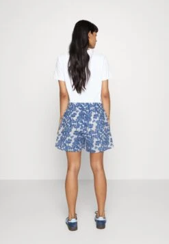 Sofie Schnoor Shorts - Bright Blue 10 Sofie Schnoor Shorts - Bright Blue -ESPRIT || ONLY || Wal G Sales Store 0889ea943bdc49b189e9cffbcc563f57
