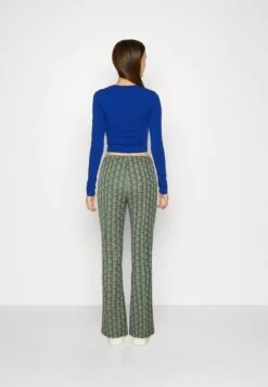 Lacoste Trousers - Trousers -ESPRIT || ONLY || Wal G Sales Store 0949c8664a7b414b8316ce6e14a0cce8