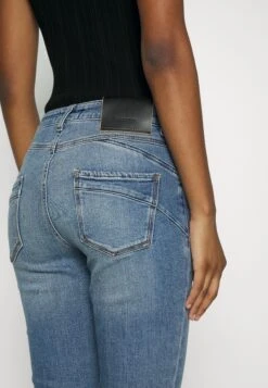 Sportmax Schermo - Jeans Skinny Fit - Blu Notte 11 Sportmax Schermo - Jeans Skinny Fit - Blu Notte -ESPRIT || ONLY || Wal G Sales Store 0cfdf417514c421e8de8f4e3049c87e5