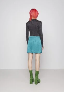 Hollister Co. Mini - Mini Skirt -ESPRIT || ONLY || Wal G Sales Store 15791f8beeb3477e9dc790b9e83e2bb9