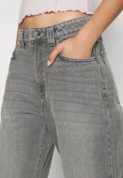 COTTON ON Super Baggy Leg Jean - Flared Jeans -ESPRIT || ONLY || Wal G Sales Store 18f8ab427b7b4a4ab593871f4f2e1f89