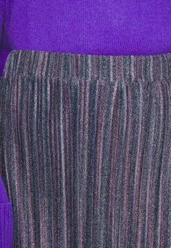 Another Label Aurelia Skirt - Maxi Skirt -ESPRIT || ONLY || Wal G Sales Store 218ed5edb2144b308b854d77687991ab