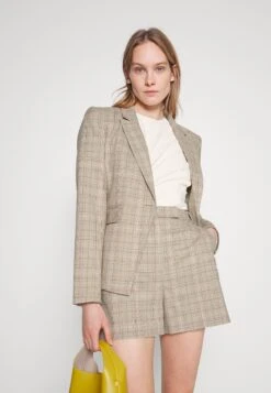 Patrizia Pepe Pantaloni/Trousers - Shorts - Spring Beige Check -ESPRIT || ONLY || Wal G Sales Store 22e3c05791dd4865a4bc30baa4ade600