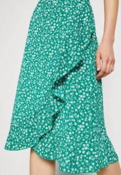 ONLY Onlcarly Flounce Skirt - A-Line Skirt - Dark Green/White -ESPRIT || ONLY || Wal G Sales Store 239e0c84c38240e7b4402e32016e43ce