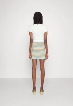 Gina Tricot Tube Skirt - Mini Skirt - Multi -ESPRIT || ONLY || Wal G Sales Store 2530258e68cd4e2d8cdc6de7ae8a5f9b