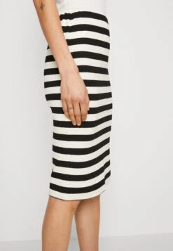 Kaffe Isabella Skirt - Pencil Skirt - Antique White/Black -ESPRIT || ONLY || Wal G Sales Store 2544fb84568e42a99afb879b2e9f2bc9