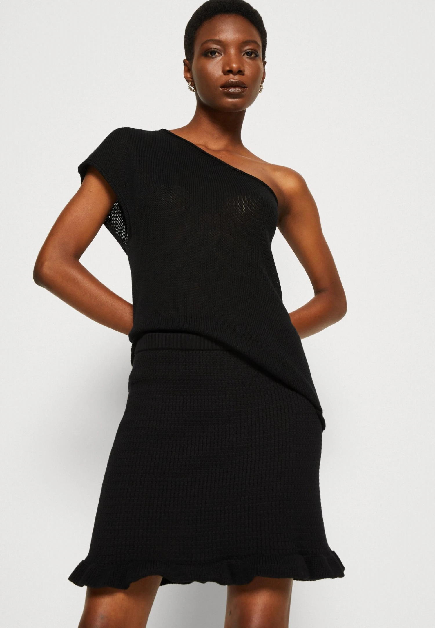 ARKET Mini Skirt - Mini Skirt 6 ARKET Mini Skirt - Mini Skirt - Image 4