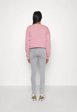 ONLY MATERNITY Olmrain Life Reg Skinny - Jeans Skinny Fit - Medium Grey Denim -ESPRIT || ONLY || Wal G Sales Store 2f931c52df4c4b0d8852874c46395177