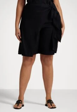 Layvok Pleated - Shorts