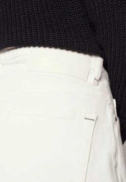 Blanche Avelon- Bootcut Jeans - White -ESPRIT || ONLY || Wal G Sales Store 3e7b3f8fad2d4e2b8fd17f55ff61f83f