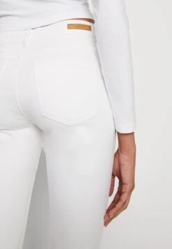 B.young Lola Byluni - Flared Jeans - Optical White -ESPRIT || ONLY || Wal G Sales Store 43a17956eafe4a8aabd293a423537920