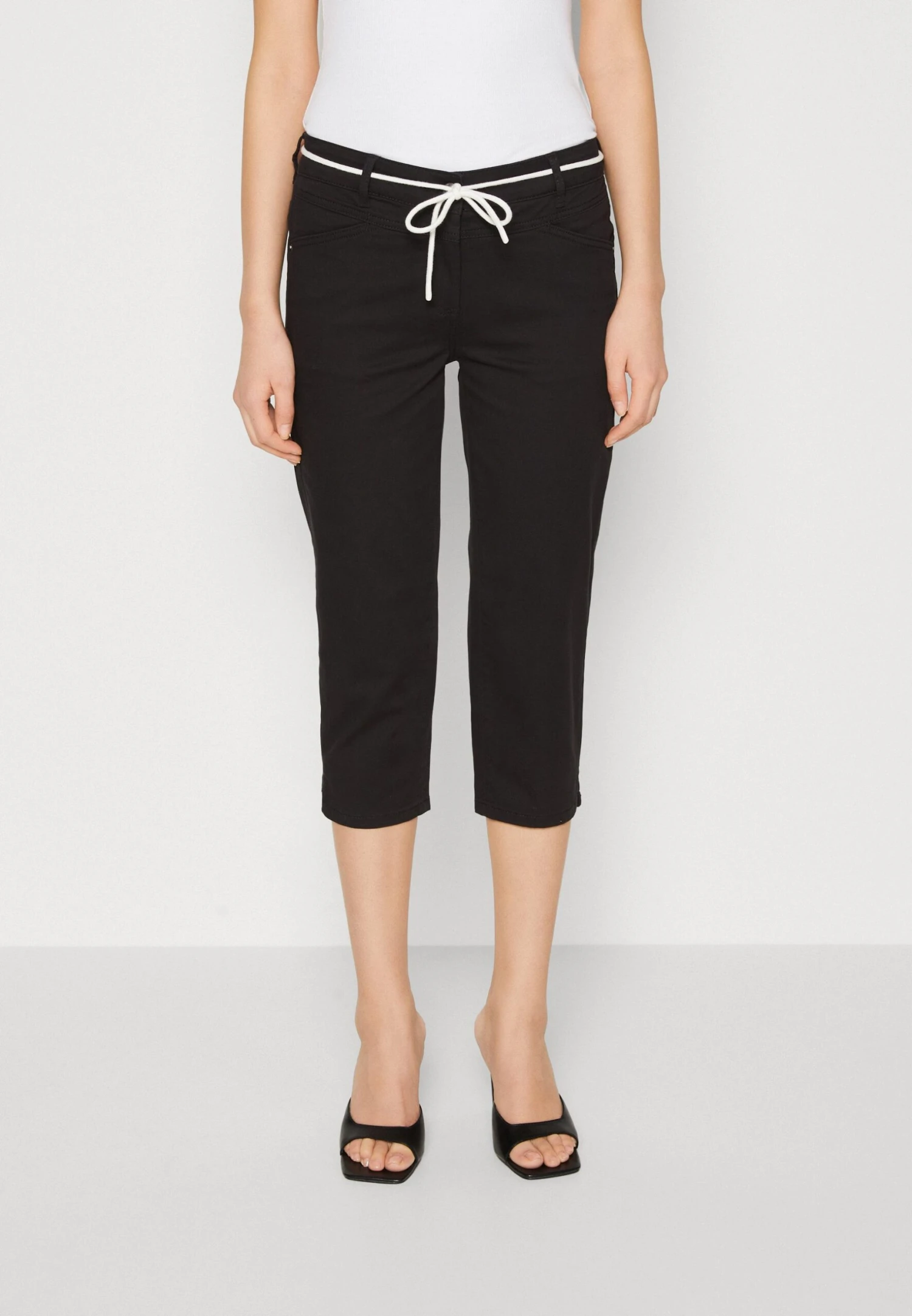 Tom Tailor Alexa Capri - Shorts - Deep Black 3 Tom Tailor Alexa Capri - Shorts - Deep Black