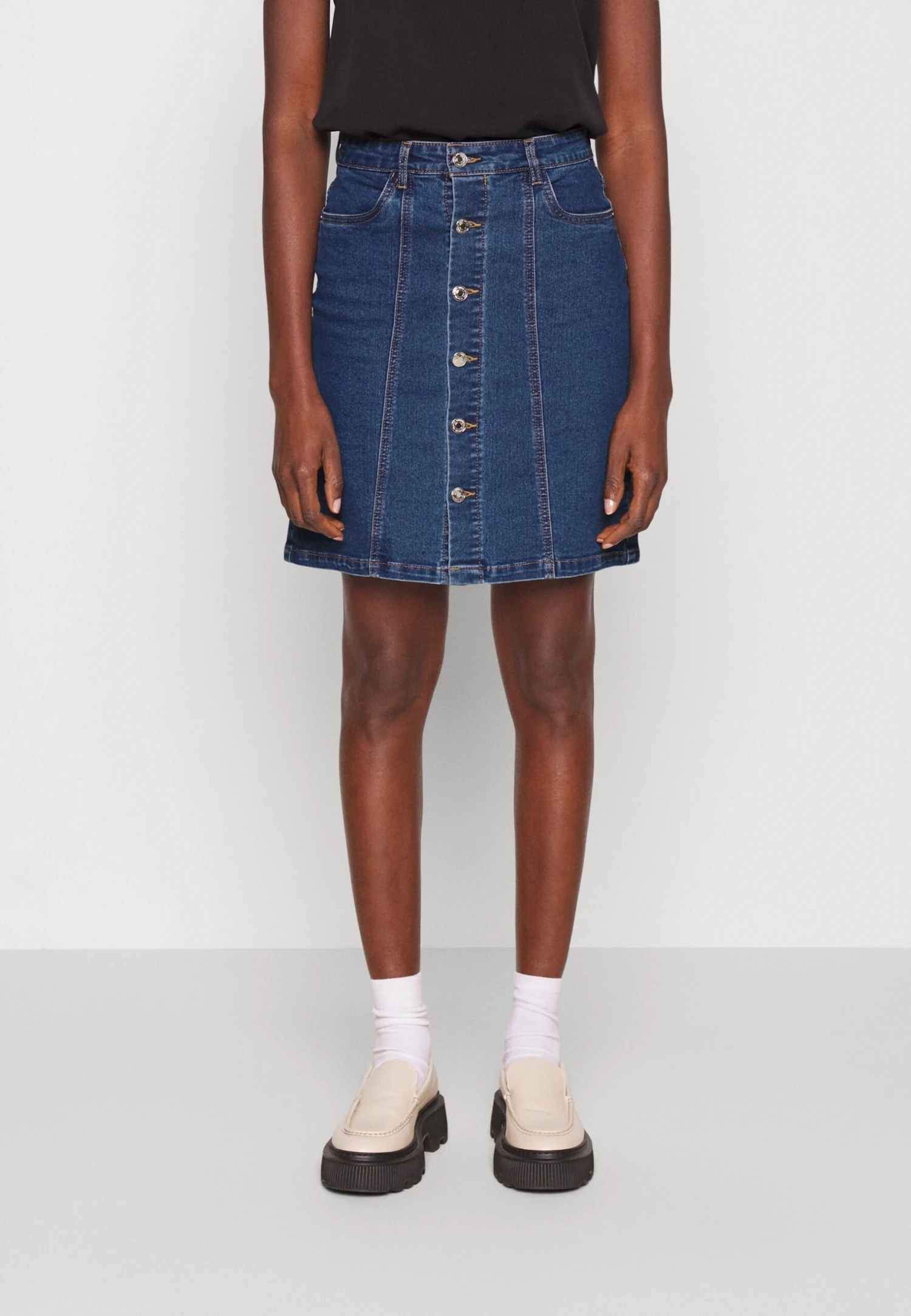 Vero Moda Tall Vmpetra Short Denim Skirt- Denim Skirt - Medium Blue Denim 3 Vero Moda Tall Vmpetra Short Denim Skirt- Denim Skirt - Medium Blue Denim