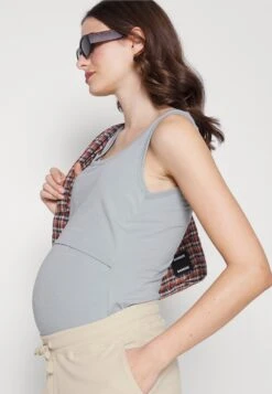 Boob Oono- Shorts - Putty 13 Boob Oono- Shorts - Putty -ESPRIT || ONLY || Wal G Sales Store 517130d1ca1846d583b43c52bef28a2e