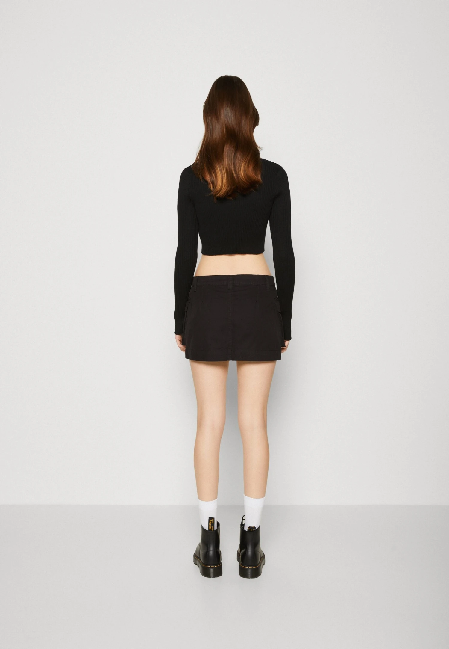 WEEKDAY Janis Utility Skirt - Mini Skirt - Black 5 WEEKDAY Janis Utility Skirt - Mini Skirt - Black - Image 3