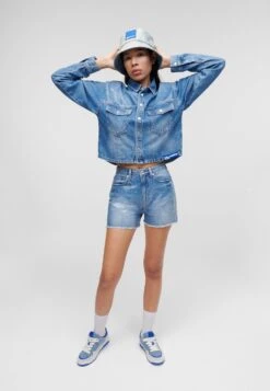 Karl Lagerfeld Jeans Klj Hr - Denim Shorts - Light Blue Sequins