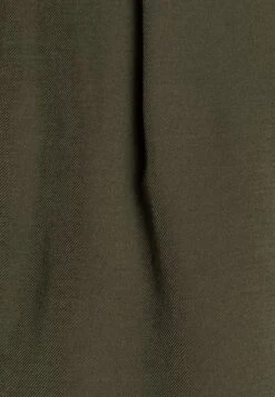 ONLY Onlaris Life Belt - Shorts - Kalamata -ESPRIT || ONLY || Wal G Sales Store 580ea455e949404690d9b581b000de6f