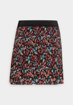 ONLY Onlemma Skirt - Mini Skirt - True Red Clem -ESPRIT || ONLY || Wal G Sales Store 5bc176443600489cbc109b59bbe808dc