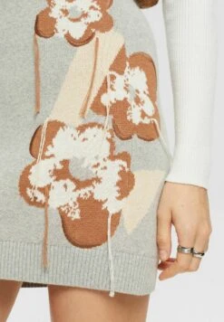 ESPRIT Mit Floralem Jacquard-Muster - Mini Skirt - Light Grey New -ESPRIT || ONLY || Wal G Sales Store 6ce35f58f7244113b551952ee4067fe6