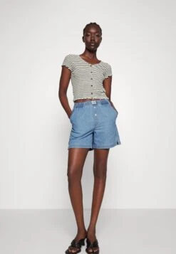 Wrangler Boxer - Denim Shorts - Light Stonewash -ESPRIT || ONLY || Wal G Sales Store 7f0be0dc15a4473c89d421492fc24241