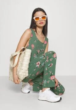 Vero Moda Petite Vmeasy- Jumpsuit - Laurel Wreath/Freya -ESPRIT || ONLY || Wal G Sales Store 802cb4d3aa4f4a27b379fd5c099c0faf