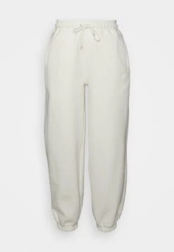 Jordan Pant - Tracksuit Bottoms - Sail -ESPRIT || ONLY || Wal G Sales Store 82b7d8d389344a61ac6f8b6be2899b3d