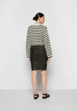 Sadie - Pencil Skirt -ESPRIT || ONLY || Wal G Sales Store 8b348e0993364cf6bcfdfcb8cbdaac84