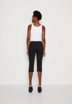 Edc By Esprit Capri - Denim Shorts - Black -ESPRIT || ONLY || Wal G Sales Store 8bdf19a59cd046589e5458811559d550