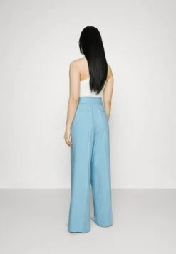 IVY OAK Peony Vera - Trousers - Summer Sky 9 IVY OAK Peony Vera - Trousers - Summer Sky -ESPRIT || ONLY || Wal G Sales Store 8da4e29b36b14077bdf0262da18a72db