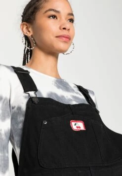 Monki Dungarees - Black -ESPRIT || ONLY || Wal G Sales Store 97f118c2ecfd494384083b137035a6ce