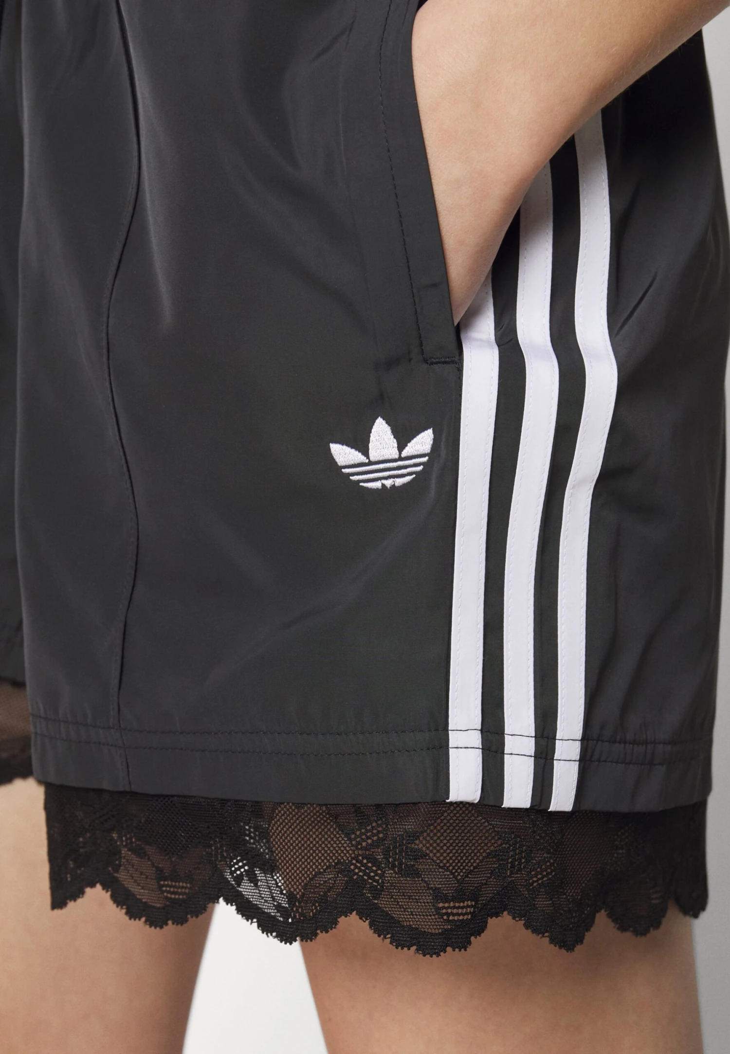 Adidas Originals Shorts - Black 8 Adidas Originals Shorts - Black - Image 7
