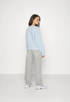 Low Straight- Straight Leg Jeans - Light Grey -ESPRIT || ONLY || Wal G Sales Store acb79626b83d47a49d2fb83b9b7fab76