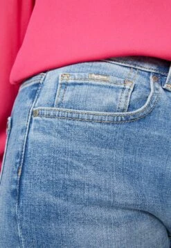 Pepe Jeans Mary - Straight Leg Jeans -ESPRIT || ONLY || Wal G Sales Store b2b8b59aab8849ed913358db34530771