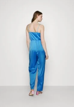 Yasdottea Strap Jumpsuit - Jumpsuit -ESPRIT || ONLY || Wal G Sales Store b9a9306021924b7ca71ac6cdb85b28f0