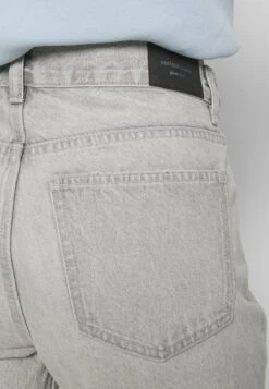 Low Straight- Straight Leg Jeans - Light Grey -ESPRIT || ONLY || Wal G Sales Store be822aac784b49068d3a3bacc7f9b596