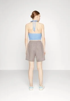 Monki Shorts - Beige 10 Monki Shorts - Beige -ESPRIT || ONLY || Wal G Sales Store c053c921c2c342ad99a7b3192f199abe