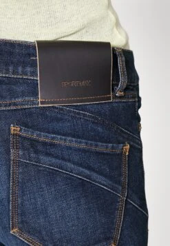 Sportmax Ussuri - Jeans Skinny Fit -ESPRIT || ONLY || Wal G Sales Store c9c982bc48ca429c9ce9dcf6ece39b87