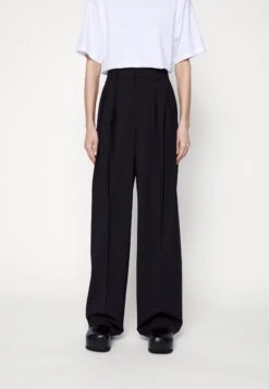 THEORY Pleat Pant New - Trousers - Black -ESPRIT || ONLY || Wal G Sales Store cf15e9a3658a44359045e4da6d554d56