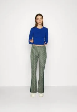 Lacoste Trousers - Trousers -ESPRIT || ONLY || Wal G Sales Store d69f775b8bf046e2bc8362dd384382e9