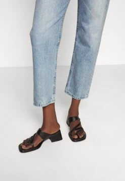 LOIS Jeans Dana Jackson - Relaxed Fit Jeans - Vintage Stone -ESPRIT || ONLY || Wal G Sales Store d9438b8d27574772ad8c7234f52fc65b