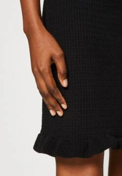 ARKET Mini Skirt - Mini Skirt 13 ARKET Mini Skirt - Mini Skirt -ESPRIT || ONLY || Wal G Sales Store dc486300a19949edb6d702cfd2da1918