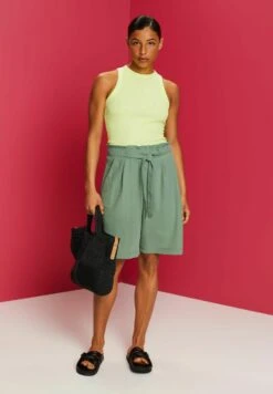 ESPRIT Shorts - Pale Khaki