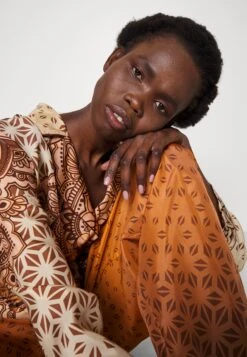 Alberta Ferretti Jumpsuit - Fantasy Orange -ESPRIT || ONLY || Wal G Sales Store dcc8bf66992c4b01879333a79ce09171