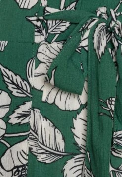 ONLY Onlfrida - Shorts - Hunter Green -ESPRIT || ONLY || Wal G Sales Store e8842ed6e95d4357a11a0c4043f669d8