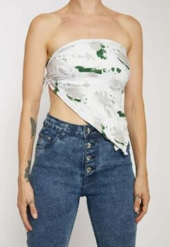 Shank Opening - Flared Jeans -ESPRIT || ONLY || Wal G Sales Store f526020446f9462a9ce9659d8930263f