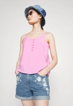 Viwoody Festival - Denim Shorts - Medium Blue Denim Aop Cloud Dancer Embroidery 11 Viwoody Festival - Denim Shorts - Medium Blue Denim Aop Cloud Dancer Embroidery -ESPRIT || ONLY || Wal G Sales Store f79099e421b0411d9b24772a3f7d867f