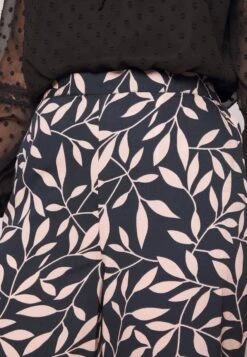 Viellie Pants - Trousers -ESPRIT || ONLY || Wal G Sales Store fc2c753beb454b00b0f00994b66e8da8